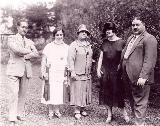 صور لعائلة مصرية فى تلك الفترة
