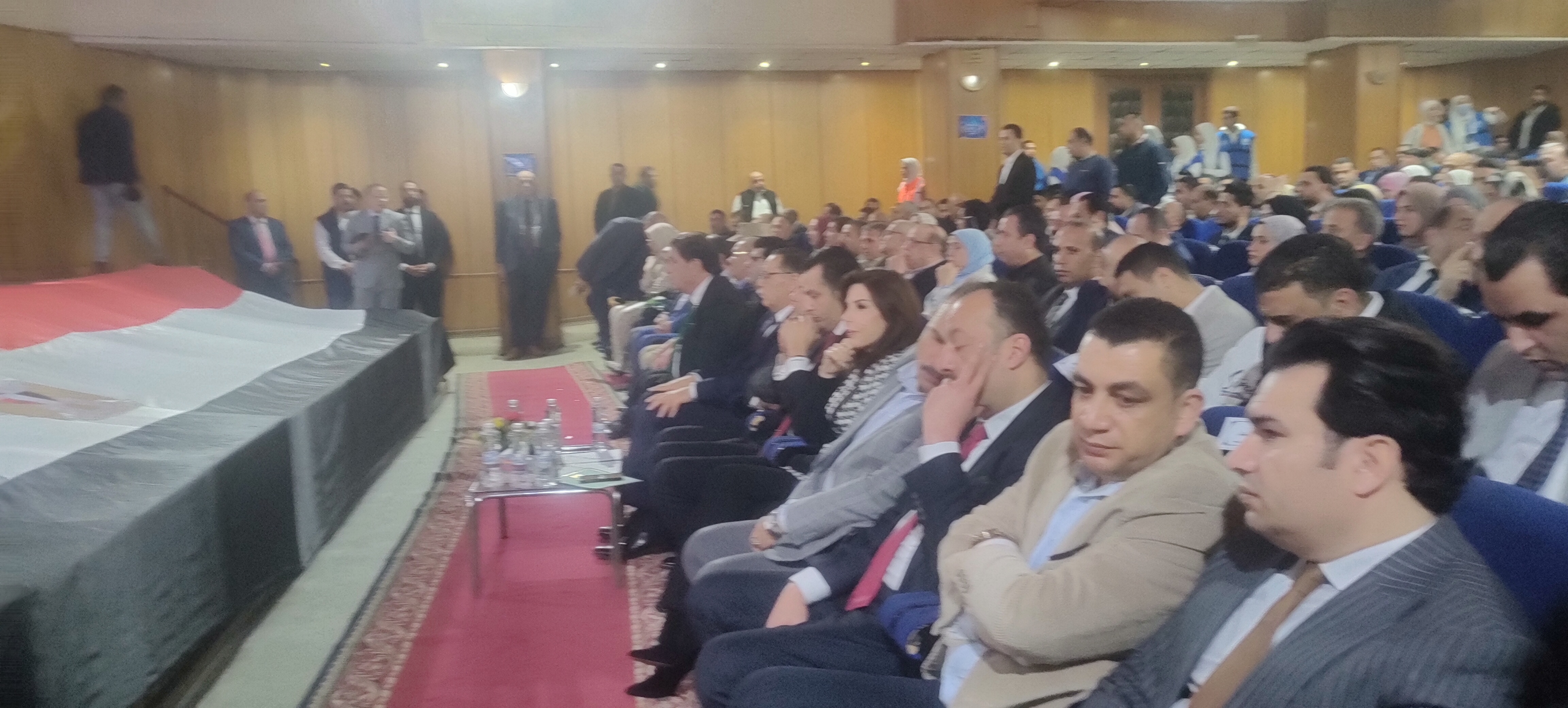 وزير الشباب يكرم فريق الهوكي الشرقية (2)