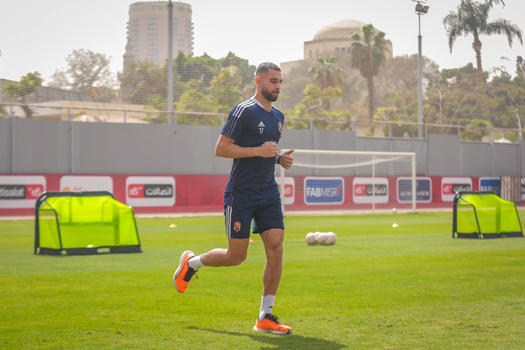 لقطات من مران الأهلي اليوم (5)