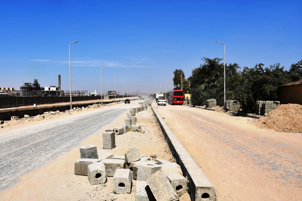 أعمال الرصف وإنهاء أعمال الإحلال والتجديد للبنية التحتية  (5)