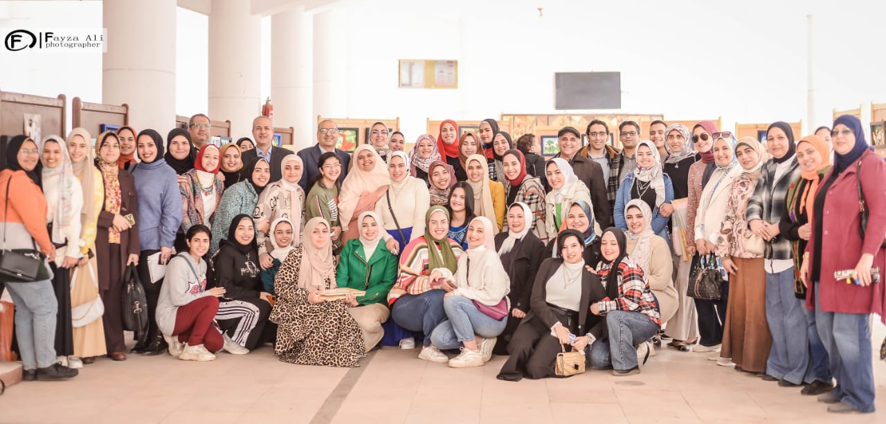 نوعية طنطا تنظم معرضا للمشغولات الفنية  (3)