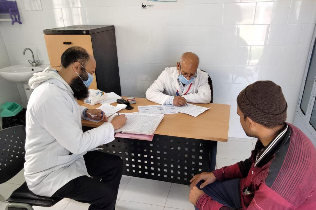 اجراء الكشف الطبي