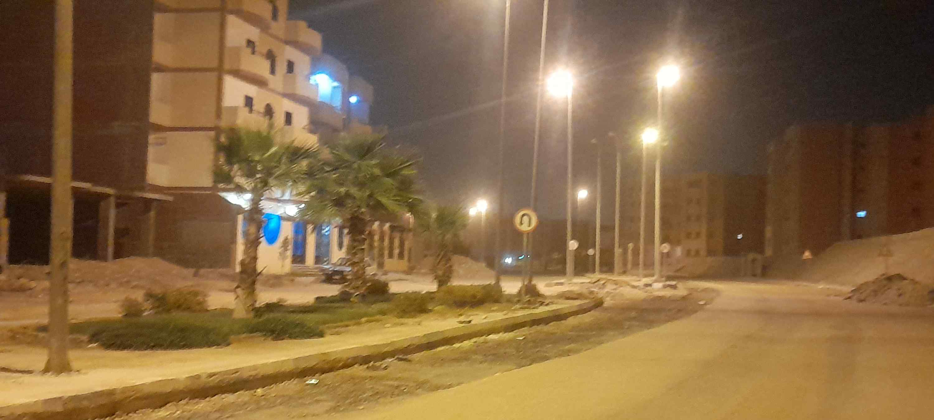 عاصفة ترابية تضرب محافظة أسوان (3)