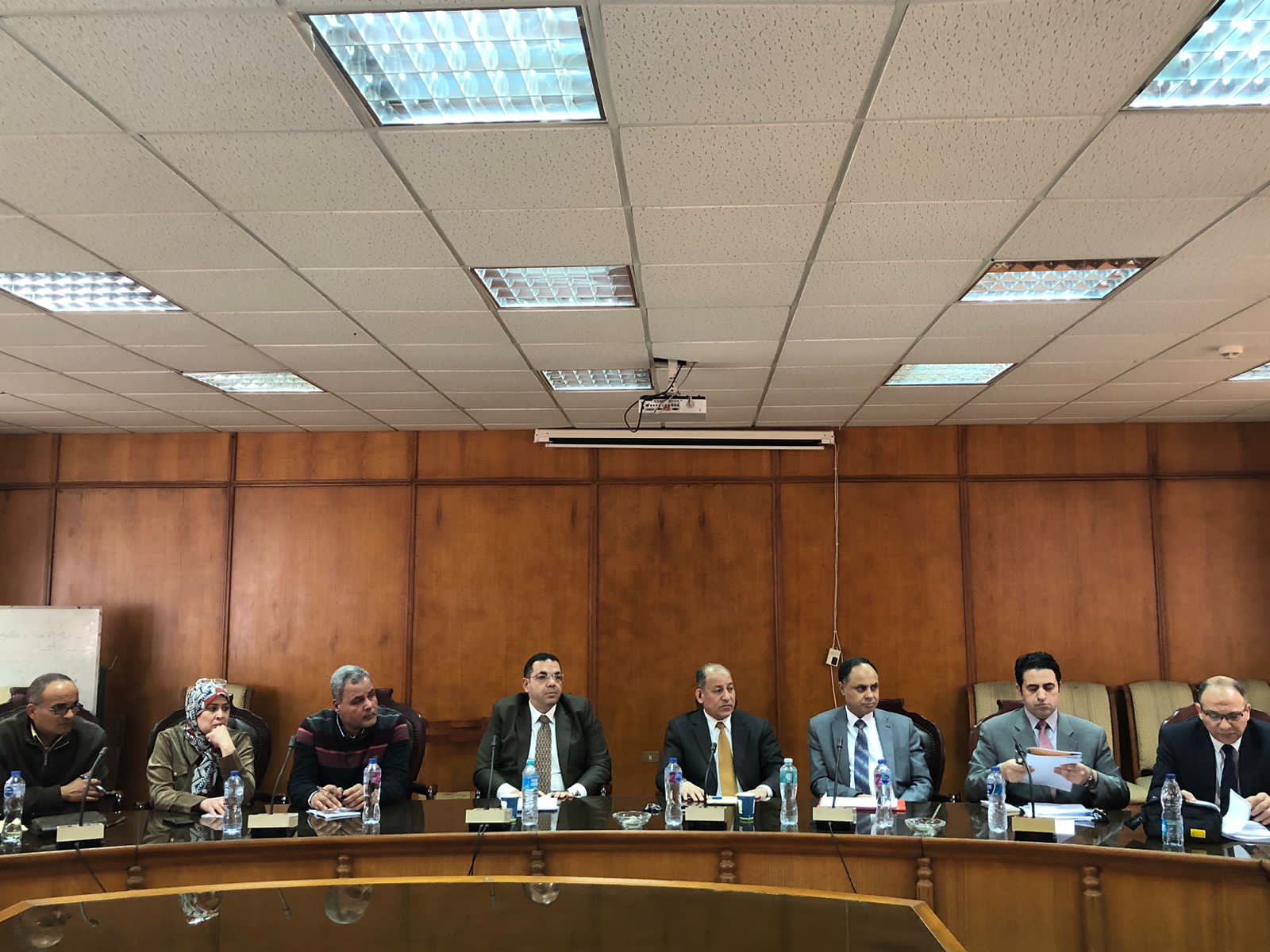 اجتماع  الدكتور صبحي شرف نائب رئيس جامعة المنوفية  (1)