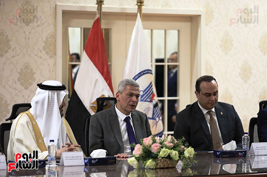 توقيع اتفاقية تعاون بين اتحاد المستشفيات العربية والهيئة المصرية للشراء الموحد  (11)