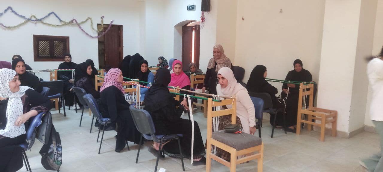 قصور ثقافة الأقصر تناقش مبادرة حياة كريمة وآثارها على القرى قصور ثقافة الأقصر تناقش مبادرة حياة كريمة وآثارها على القرى