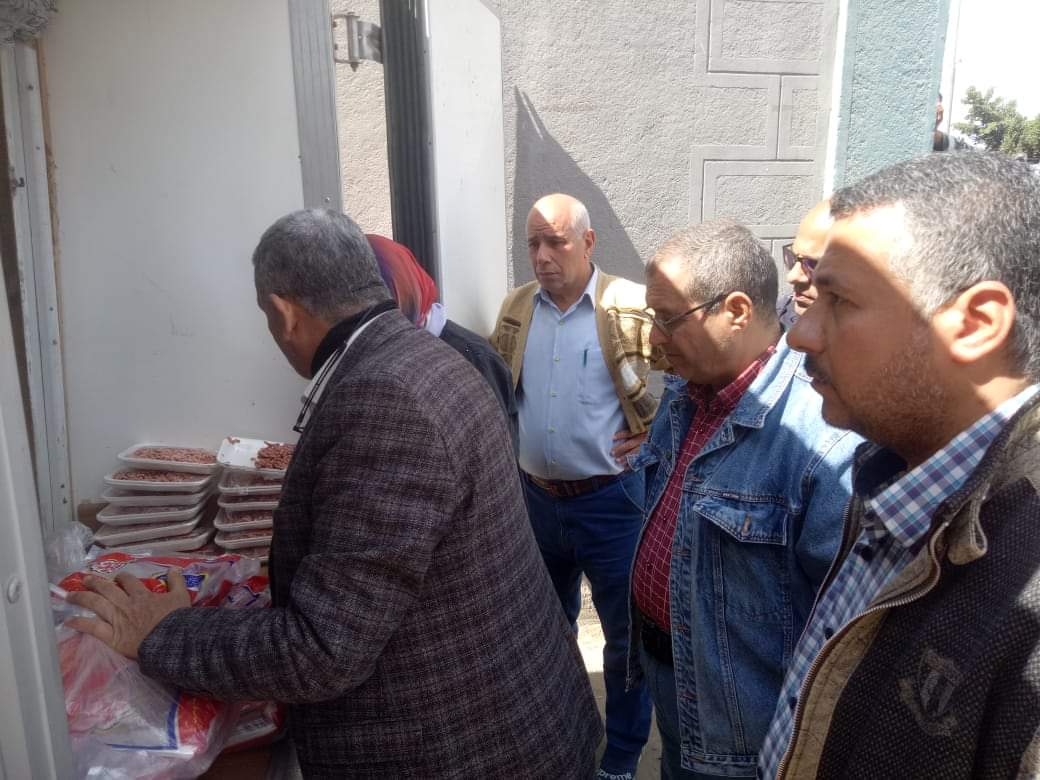 ضبط سيارة لبيع اللحوم بها تغير في الخواص