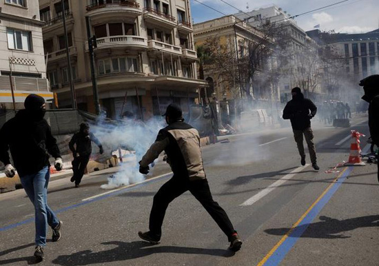 مظاهرات اليونان (6)