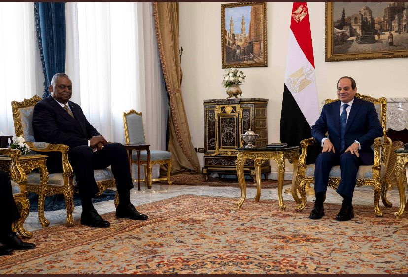 وزير الدفاع الأمريكى: سعدت بزيارة الرئيس السيسي وشراكتنا مع مصر قوية - اليوم  السابع