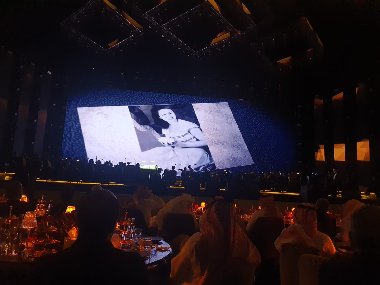 أنغام تقدم حفل تكريم الموسيقار هانى شنودة بالرياض وعرض فيلم تسجيلى عن حياته (5)