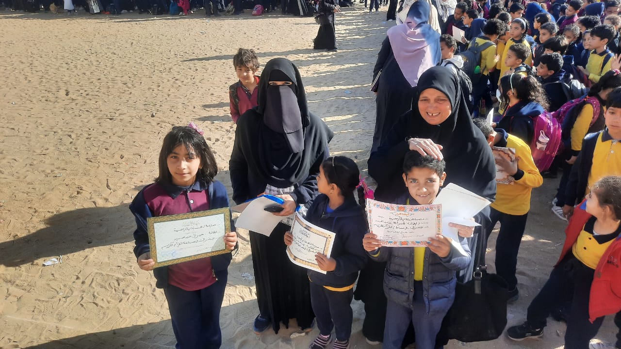 المدارس تكرم الطلبة الفائزين فى مسابقة القرآن الكريم