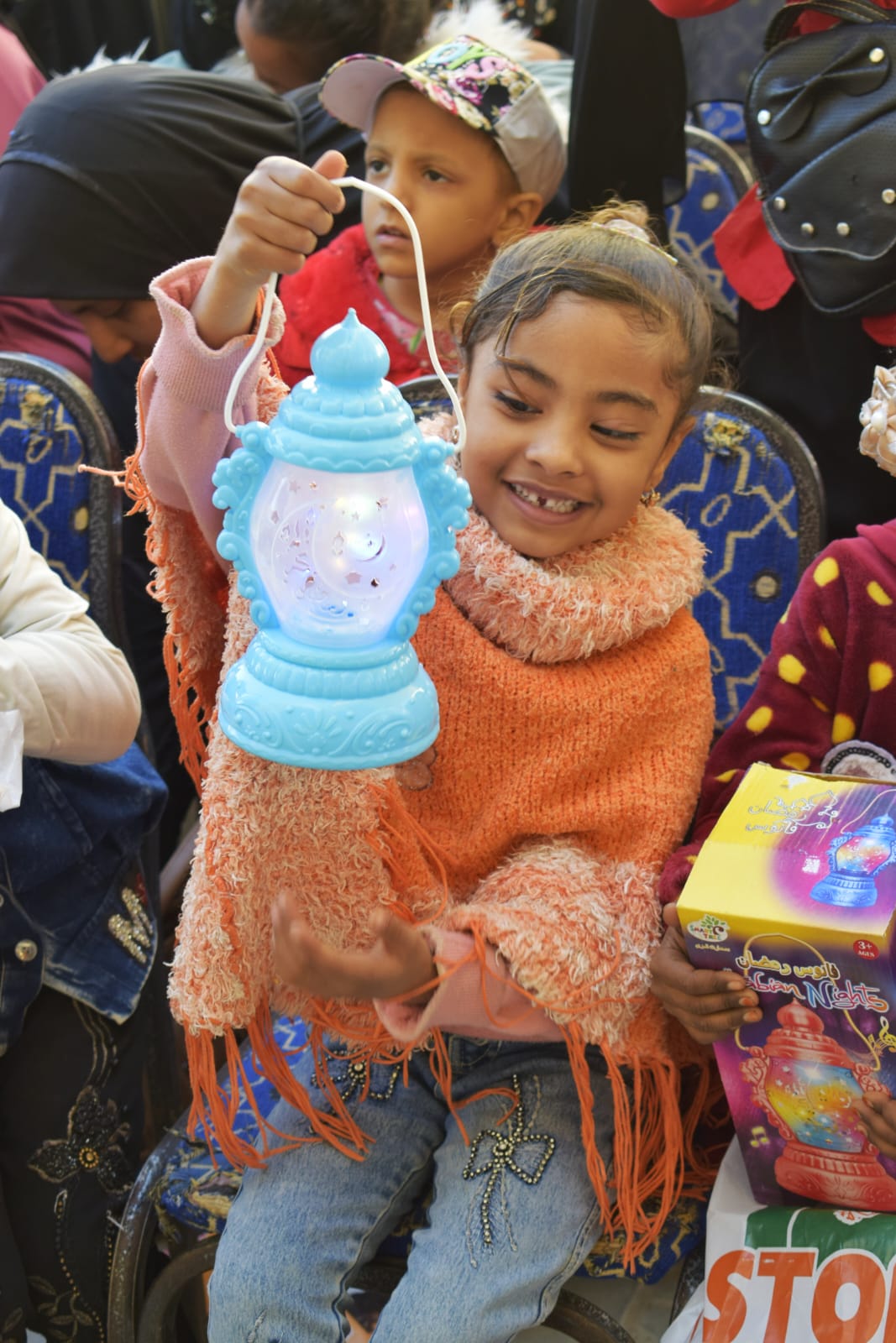 مسرح الجنوب ينظم عروضًا لأطفال مركز الأورام بقنا (1)