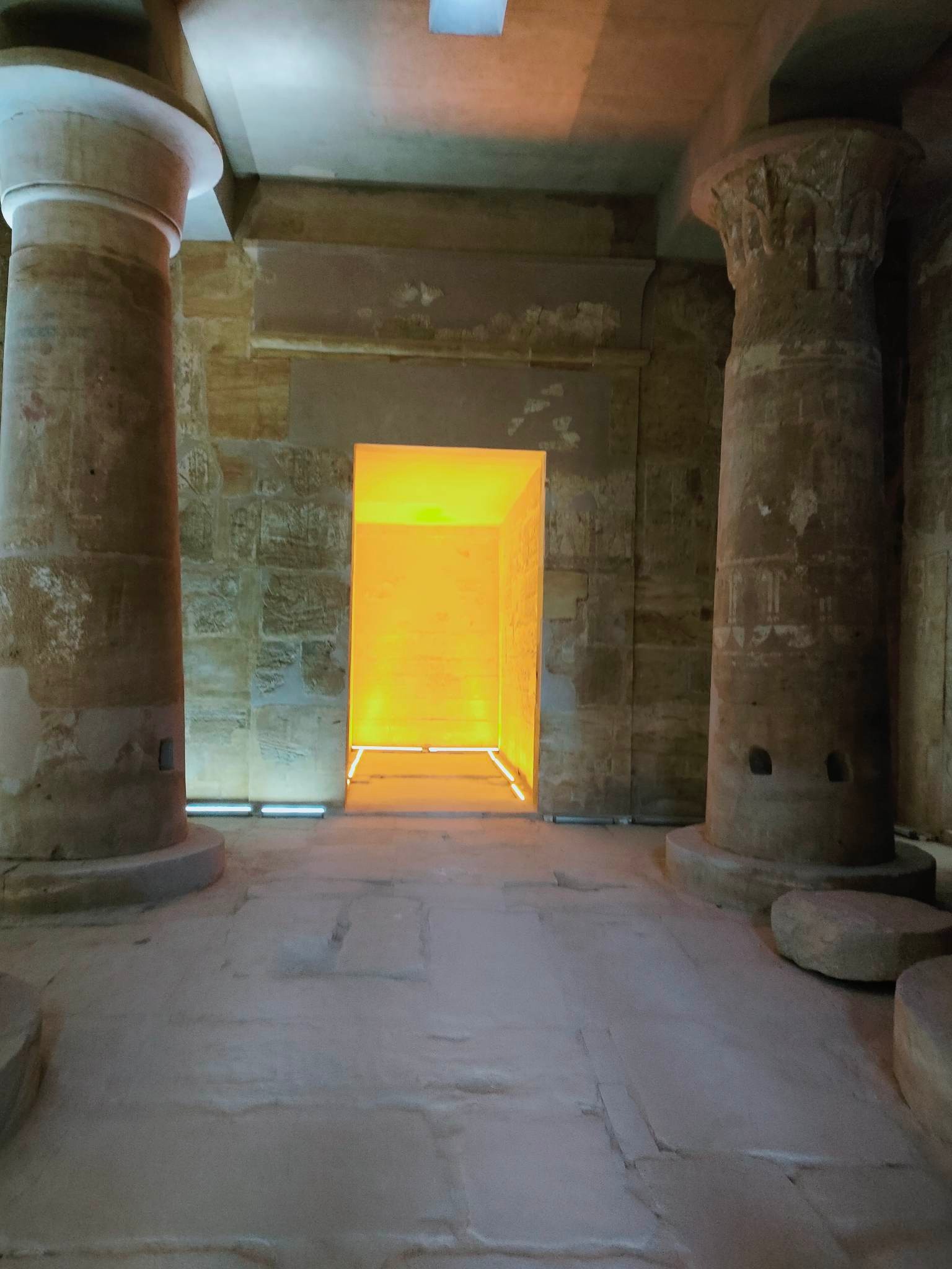 إدخال مشروع الصوت والضوء بالمعبد