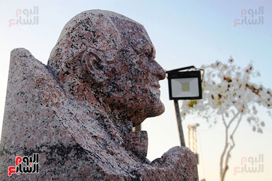 تمثال-مجدى-يعقوب تمثال-مجدى-يعقوب