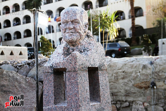 شهرة-مجدى-يعقوب-فى-عقل-الفنان شهرة-مجدى-يعقوب-فى-عقل-الفنان