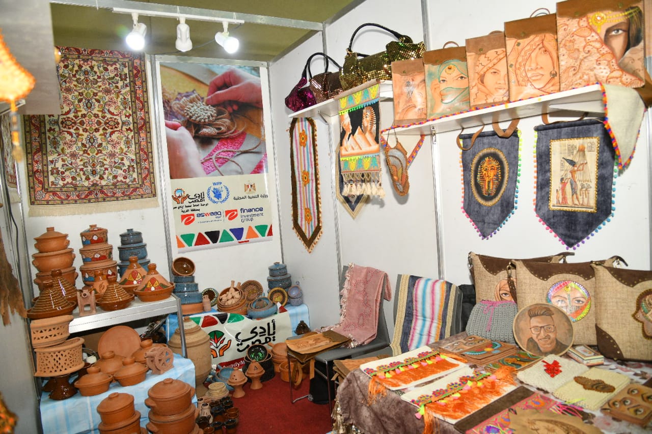 الغربية تشارك فى معرض أيادى مصر للصناعات اليدوية  (3)