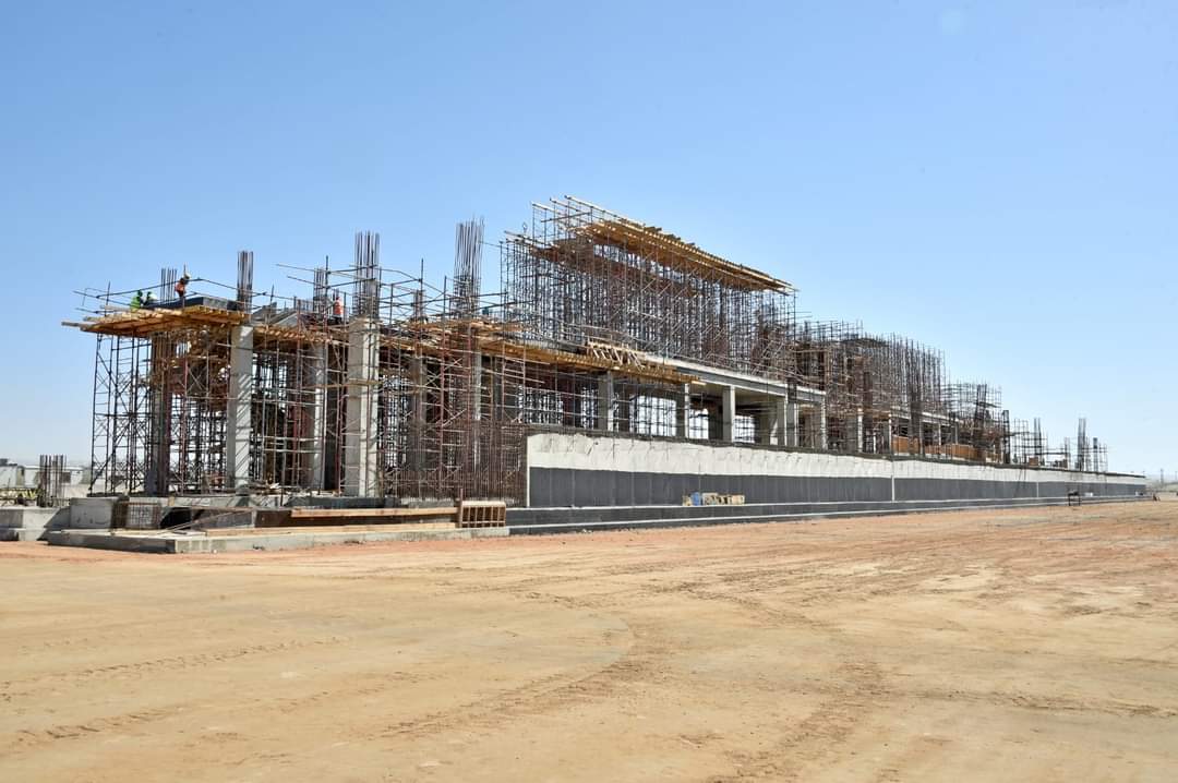 جانب من أعمال الإنشاءات