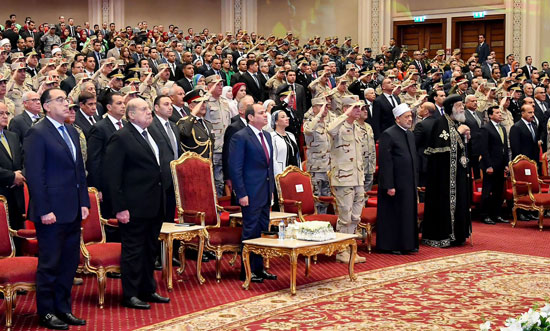 الرئيس السيسي يشهد احتفال يوم الشهيد (3)