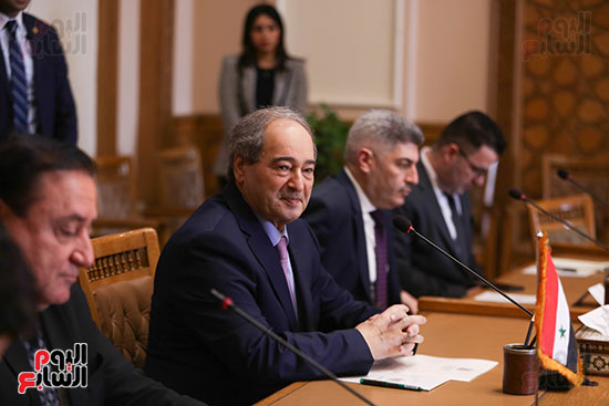 وزير الخارجية سامح شكري منذ قليل نظيره السوري فيصل المقداد (11)