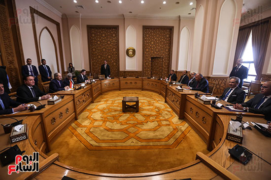 وزير الخارجية سامح شكري منذ قليل نظيره السوري فيصل المقداد (15)