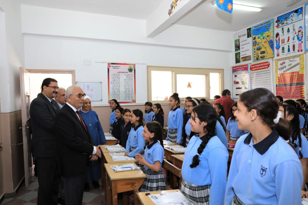 وزير التربية والتعليم يزور مدرسة القديس يوسف للغات 1
