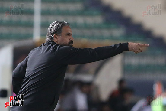 30763 الزمالك وحرس الحدود (14) - حرس الحدود ضد الزمالك.. نزول حاتم سكر وخروج فتوح والأبيض يتقدم بهدفين بعد مرور 60 دقيقة