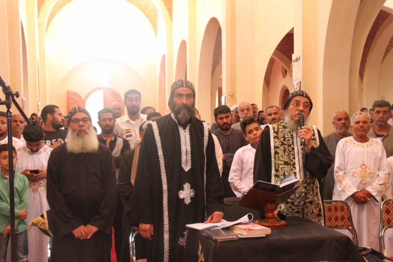 صلوات الجمعة العظيمة بدير القديس الأنبا متاؤس الفاخوري (5)