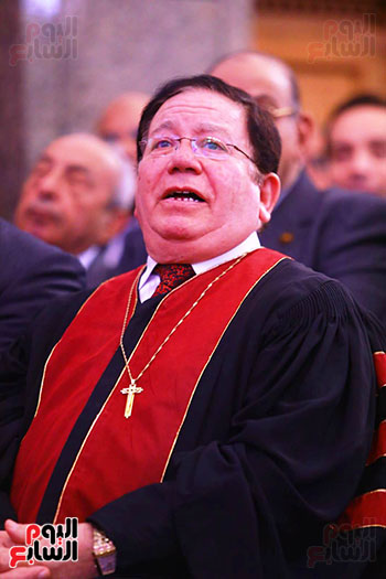 الكنيسة الإنجيلية تبدأ الاحتفال بعيد القيامة فى مصر الجديدة  (2)