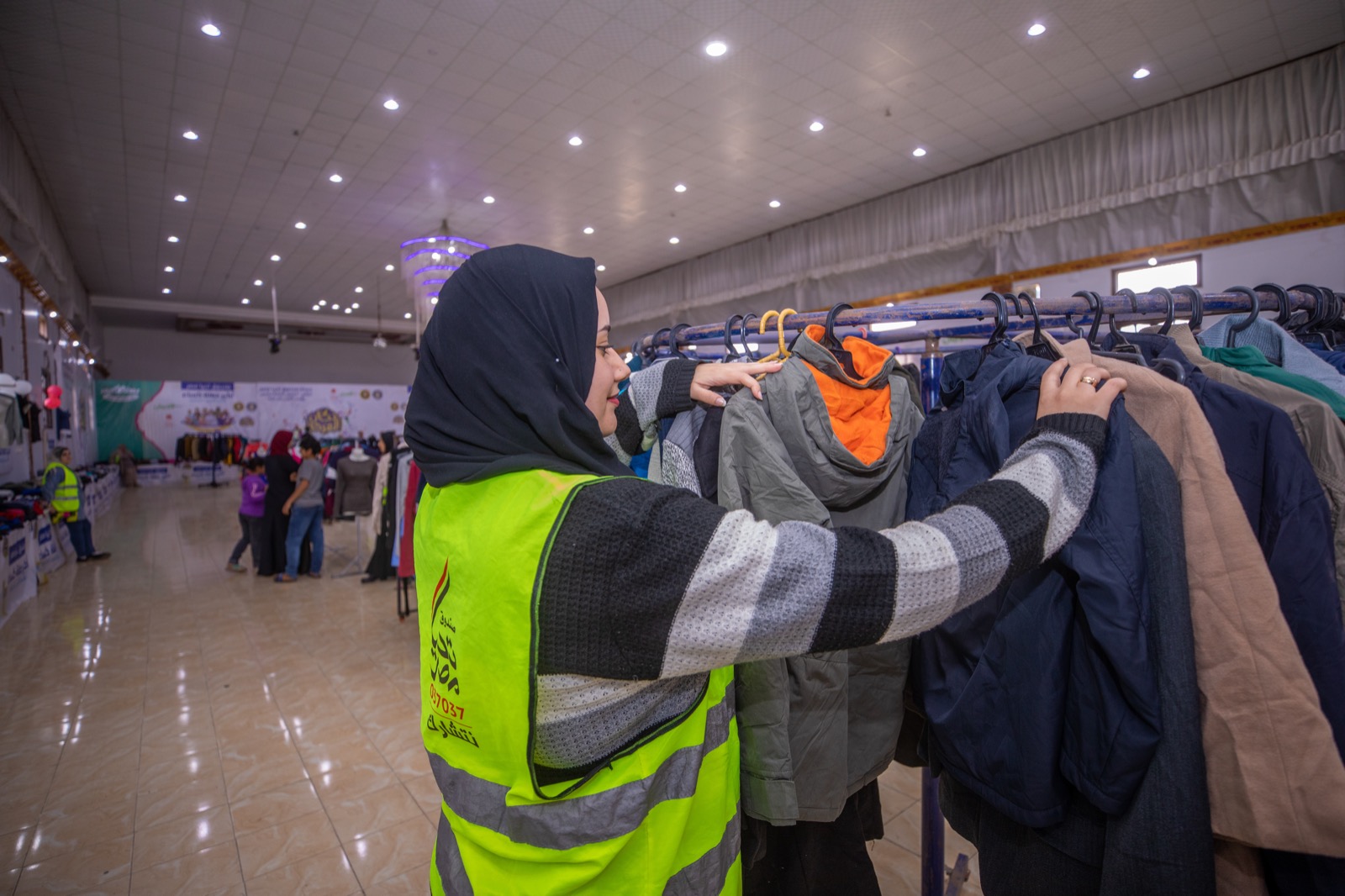 معارض دكان الفرحة  لصندوق تحيا مصر  توفر  25 ألف قطعة ملابس ل 2500 أسرة  2