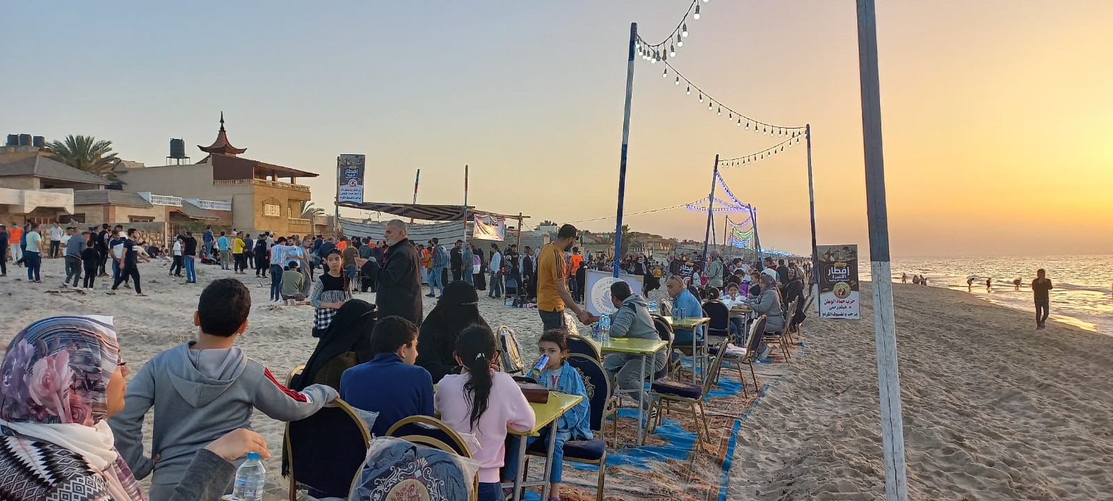 محافظ شمال سيناء يشهد حفل الإفطار الجماعي (2)