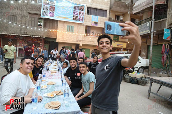 أطول مائدة رمضانية بمصر (11)