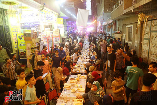أطول مائدة رمضانية بمصر (19)