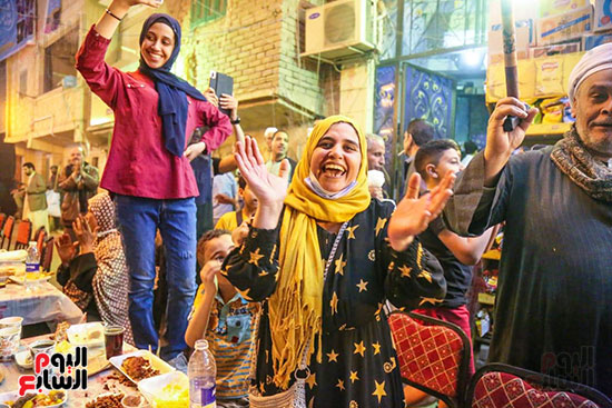 أطول مائدة رمضانية بمصر (28)