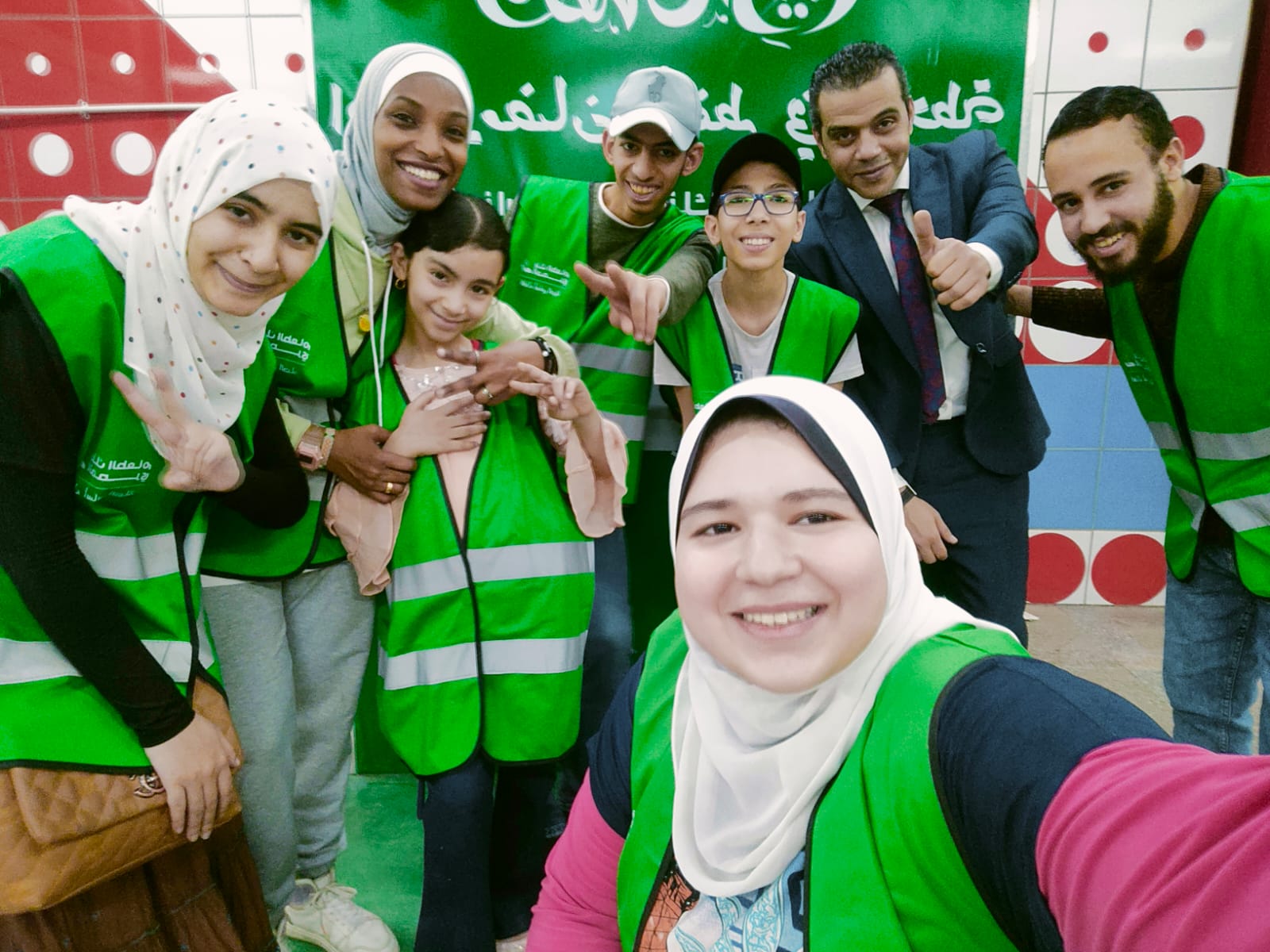 مترو الأنفاق ينتهى من توزيع 100 ألف وجبة خفيفة لإفطار الصائمين بالمحطات 8