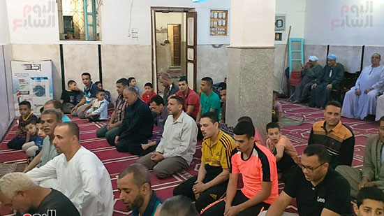 تكبيرات-عيد-الفطر-المبارك-بمساجد-سوهاج-(12)