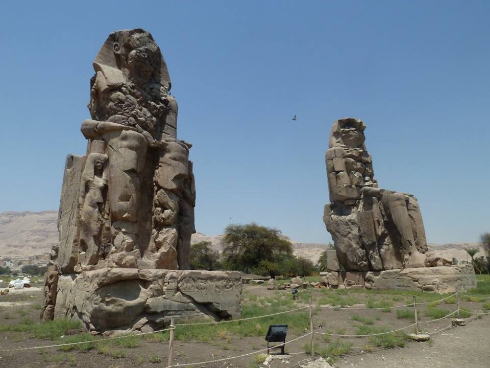 تمثالي ممنون أهم المزارات السياحية بالبر الغربي