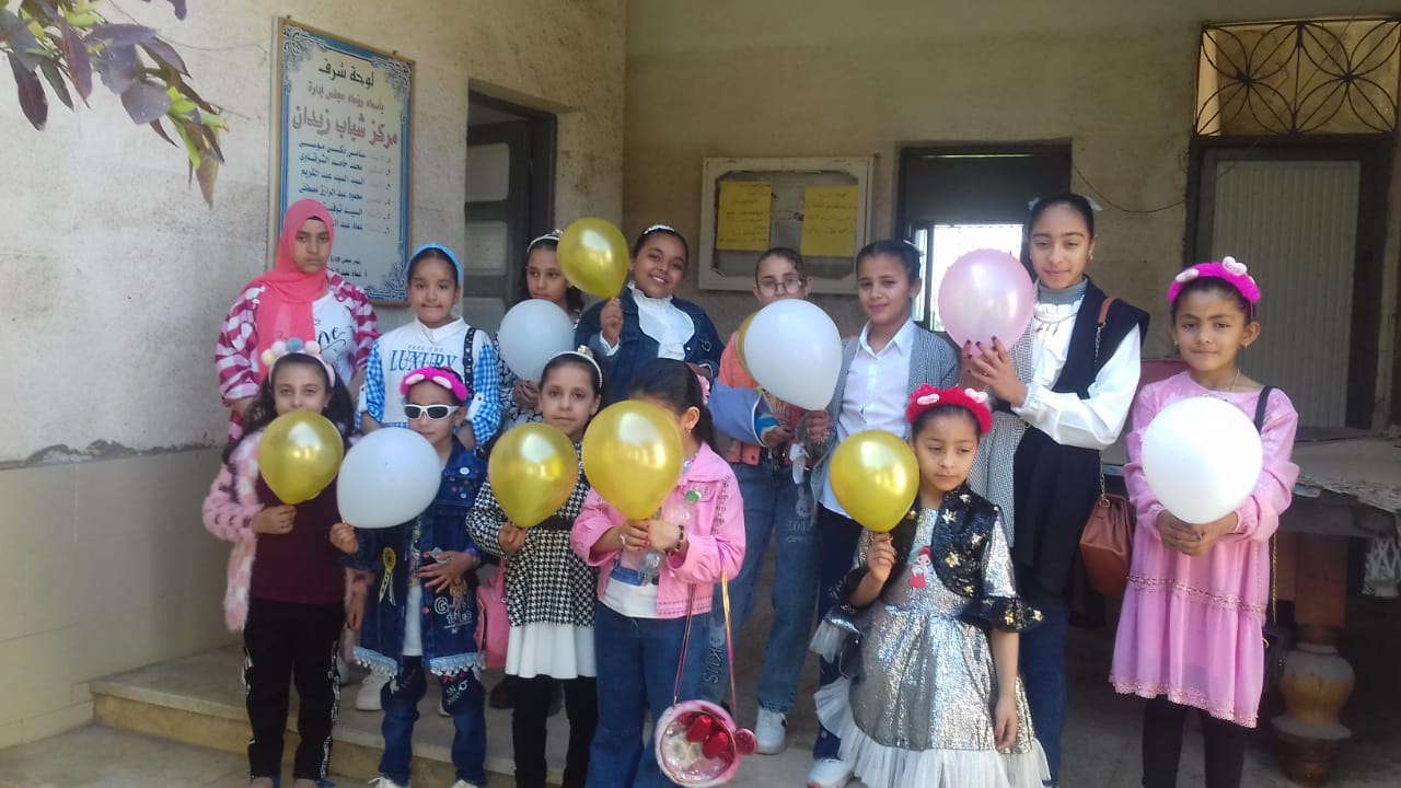 توزيع البالونات على الاطفال بمراكز شباب كفر الشيخ