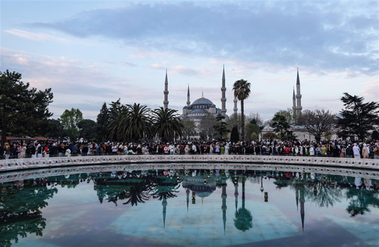 صلاة العيد فى تركيا (10)