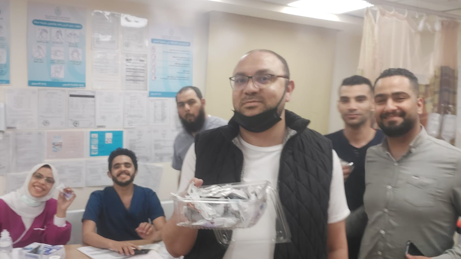 تزيع حلوى العيد على المرضى بالإسماعيلية (6)