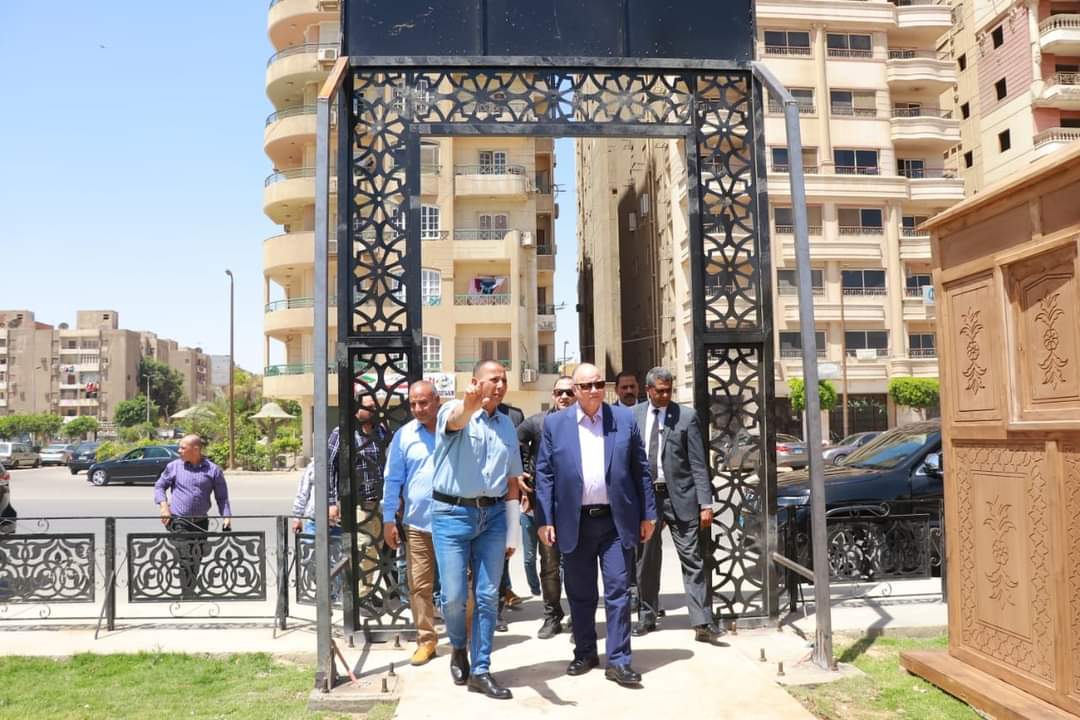محافظ القاهرة يتفقد حديقة اللواء جمال محمد بميدان الواحة شرق مدينة نصر (2)