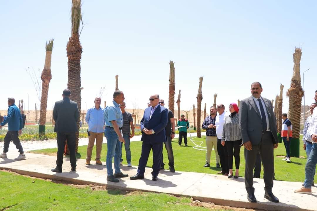 محافظ القاهرة يتفقد حديقة اللواء جمال محمد بميدان الواحة شرق مدينة نصر (3)