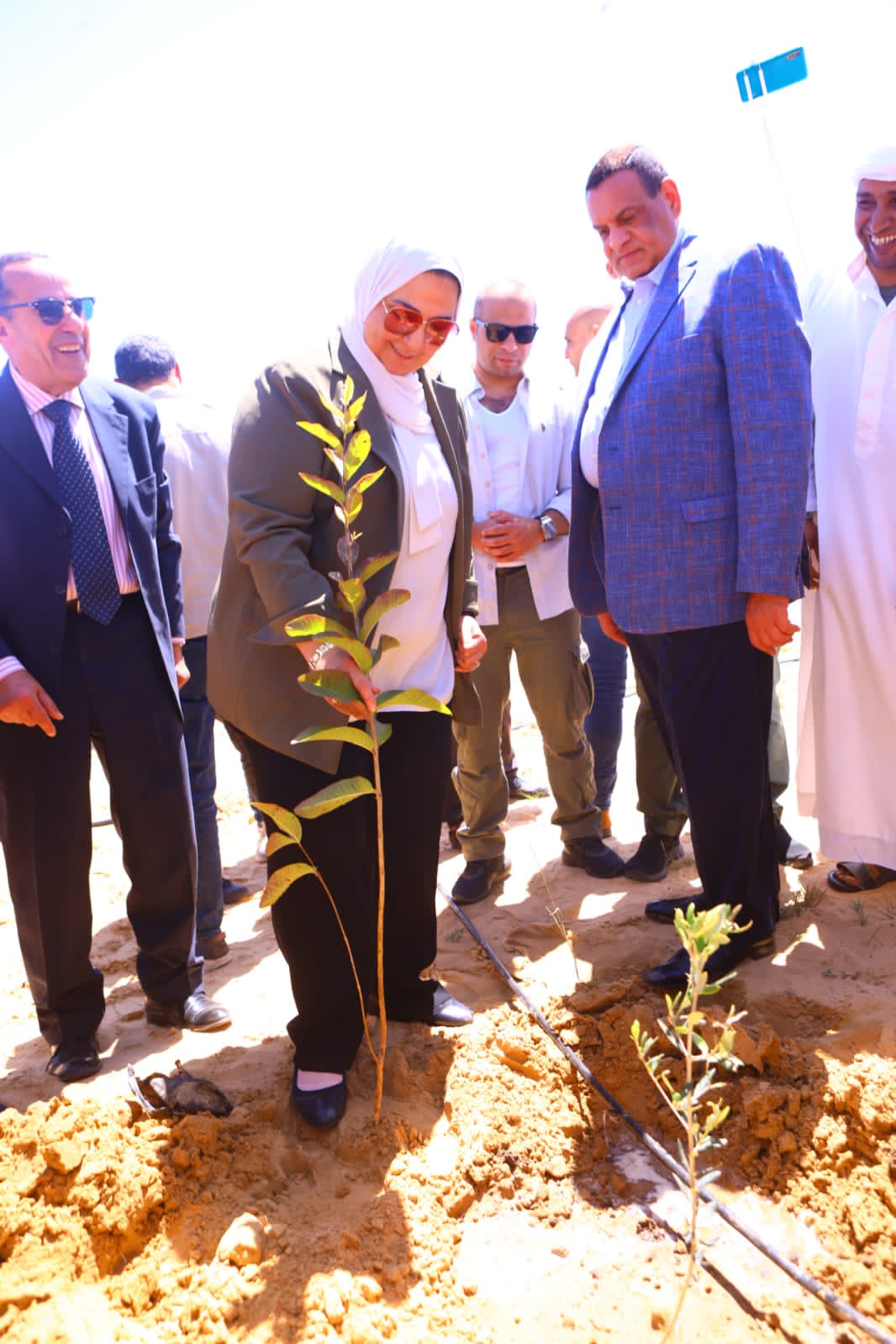 وزيرة التضامن تفتتح مشروع محطة تحلية قبر عمير بمركز الشيخ زويد (2)