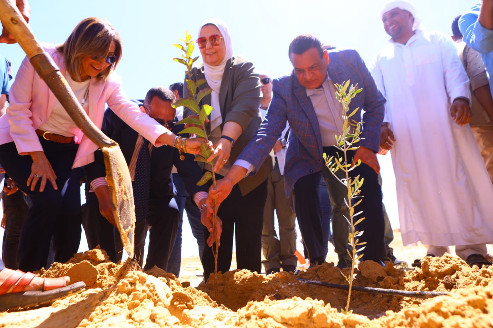 وزيرة التضامن تفتتح مشروع محطة تحلية قبر عمير بمركز الشيخ زويد (5)