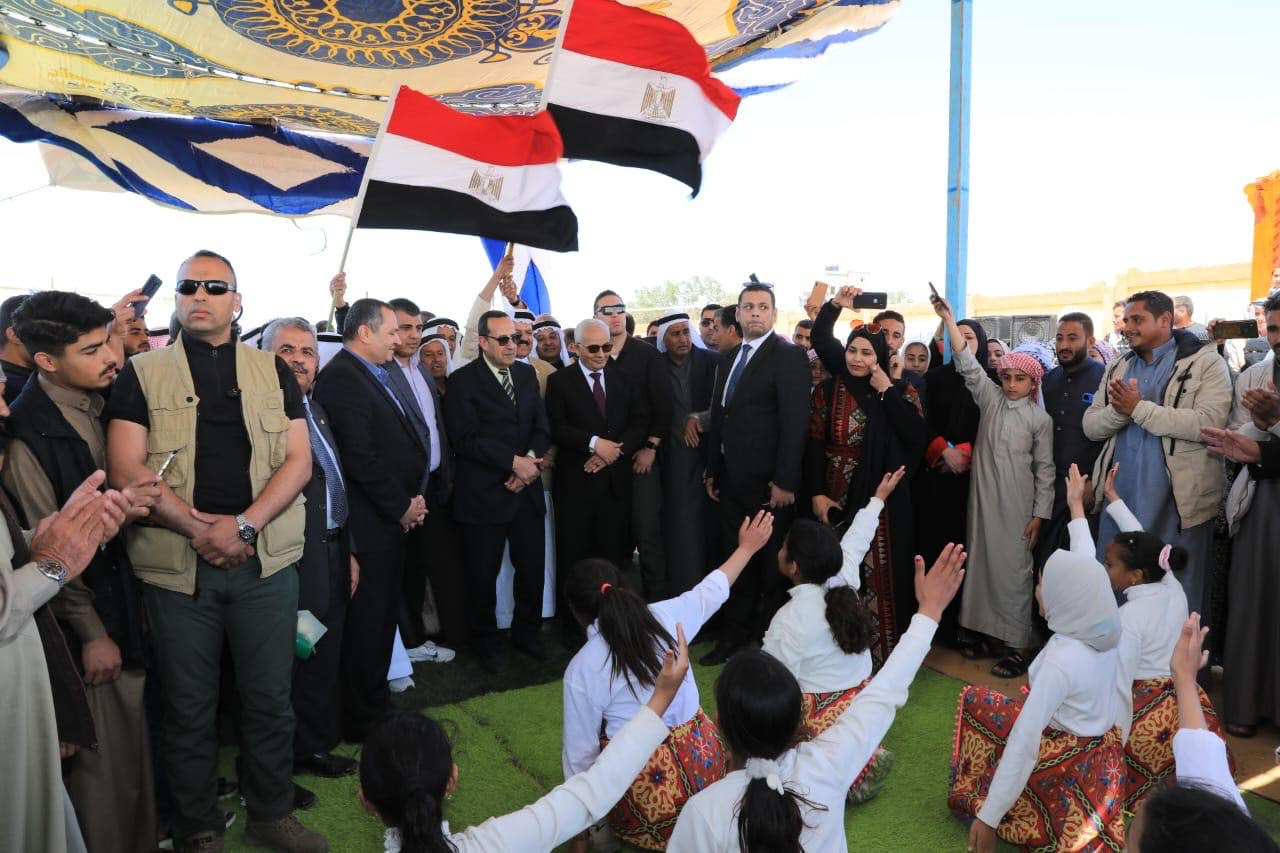 وزير التعليم يزور شمال سيناء ويفتتح مدرستين بالشيخ زويد (3)
