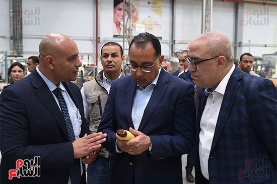 رئيس الوزراء يتفقد مصنع لوريال القاهرة المتخصص فى إنتاج مستحضرات التجميل (9)