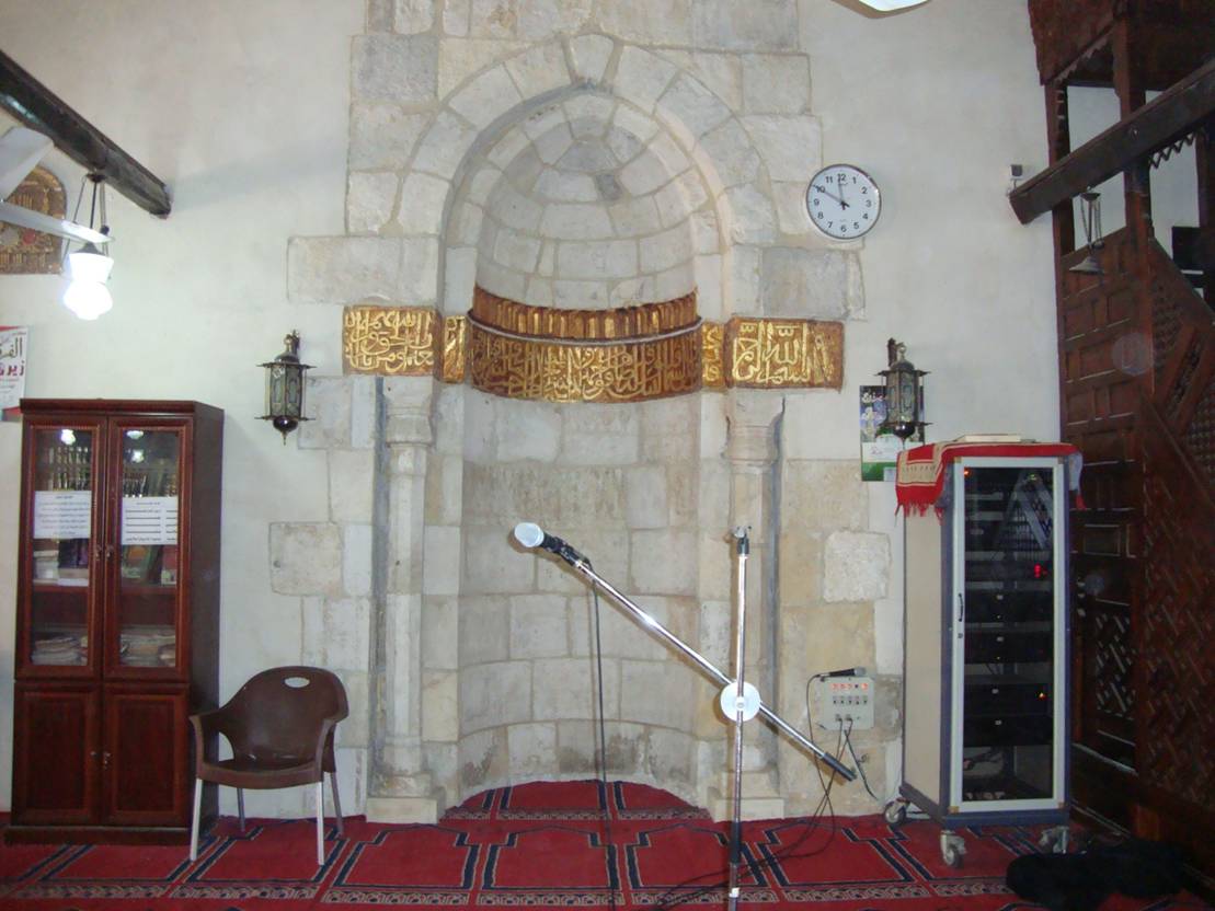 المسجد المعلق تحفة معمارية على أرض الفيوم (5)