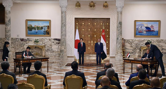الرئيس-السيسى-ورئيس-وزراء-اليابان--(1)