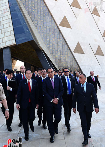 رئيس الوزراء يستقبل نظيره اليابانى بالمتحف المصرى الكبير  (9)