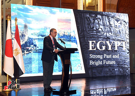 رئيسا الوزراء المصري والياباني يترأسان مُنتدى رجال الأعمال بالبلدين  (15)