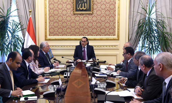 اجتماع رئيس مجلس الوزراء (1)